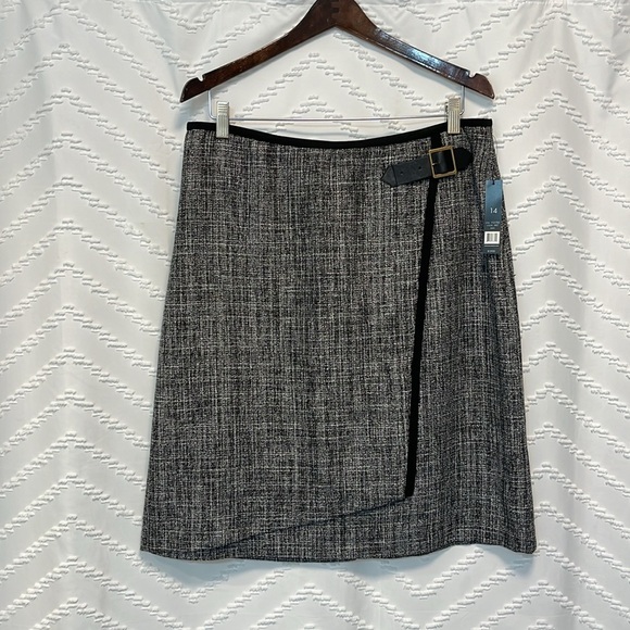 Nic+Zoe skirt - Picture 1 of 5